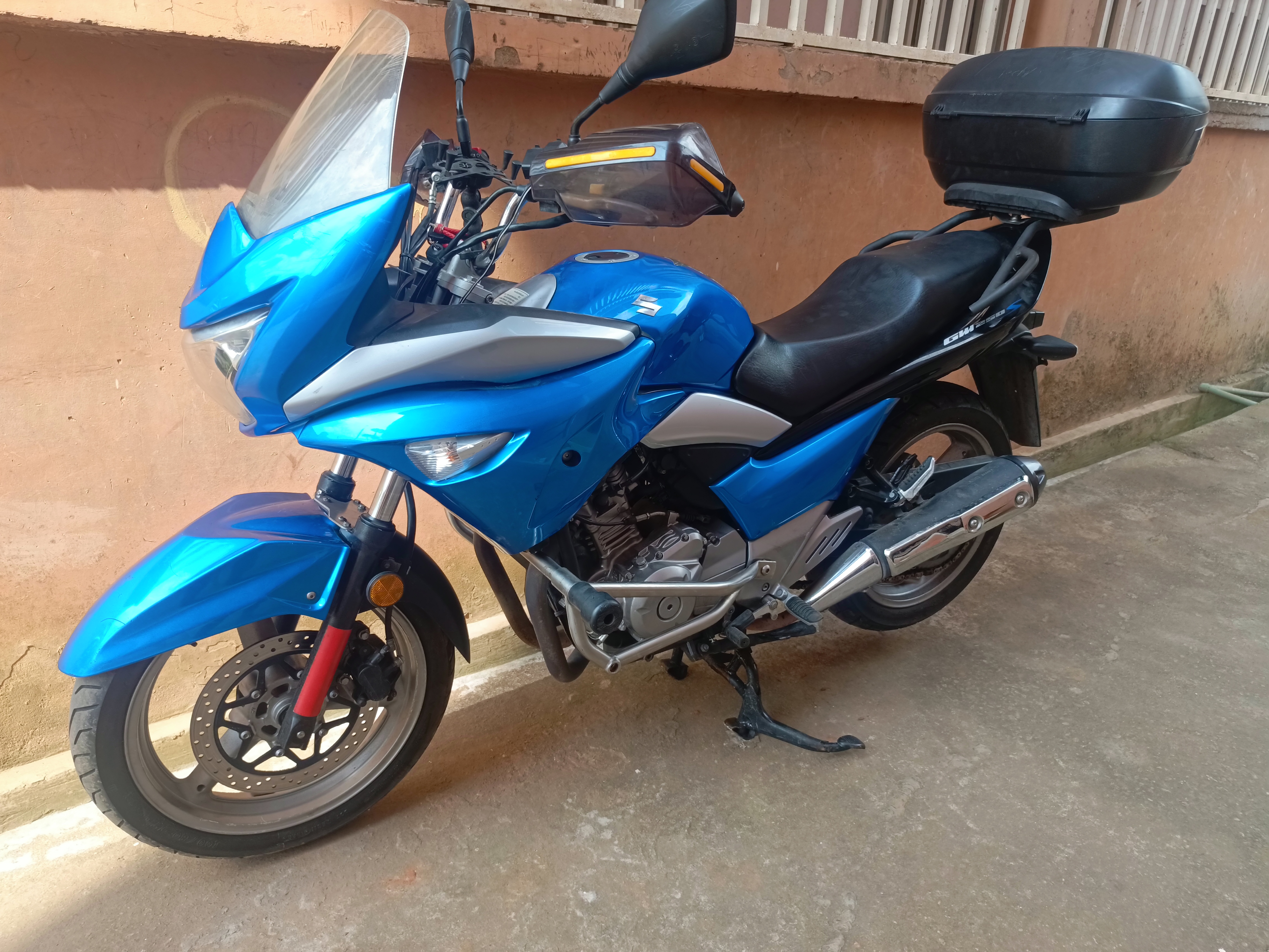 Suzuki GW250 250cc parallel twin engine motorcycle 