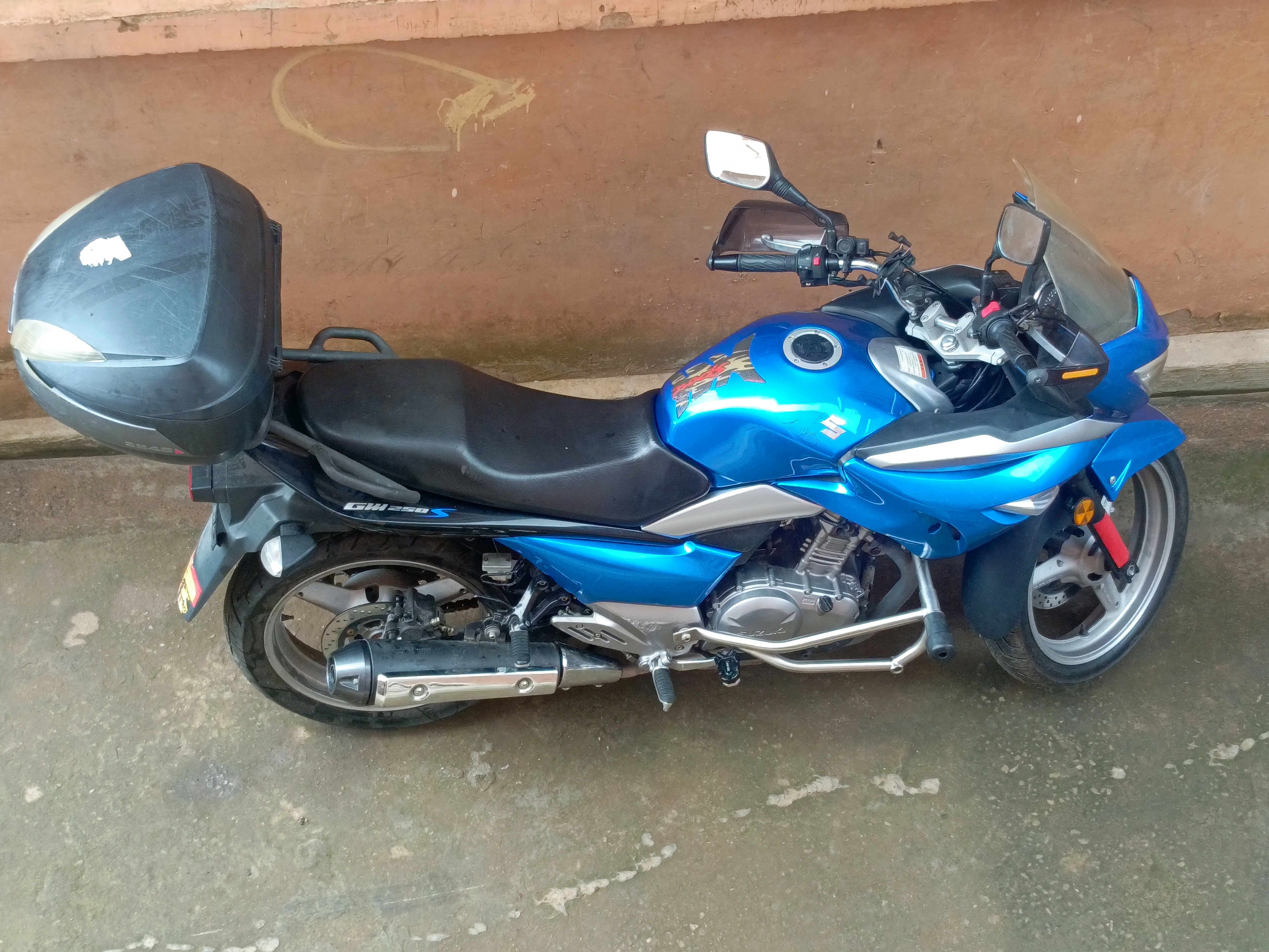 Suzuki GW250 250cc parallel twin engine motorcycle 