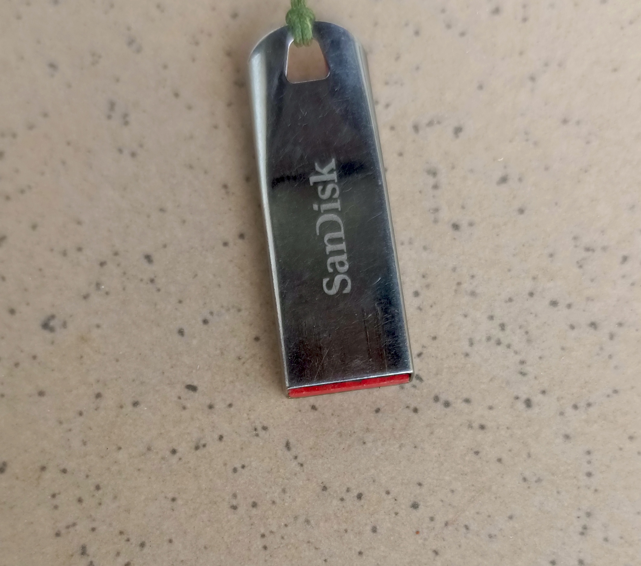 Original Sandisk flash drive 